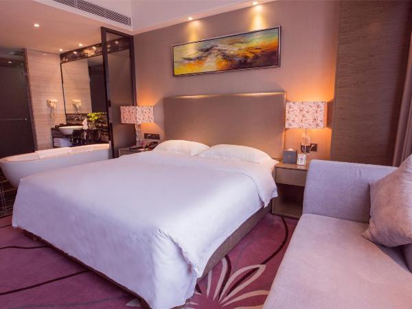 La Perle International Hotel - Free shuttle between hotel and Exhibition Center during Canton Fair & Exhibitor registration Counter : photo 3 de la chambre suite affaires