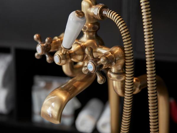 Sir Savigny Hotel, part of Sircle Collection : photo 6 de la chambre suite junior