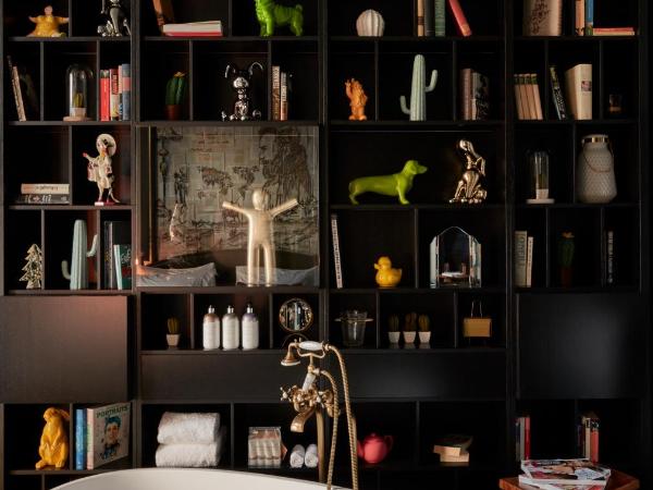 Sir Savigny Hotel, part of Sircle Collection : photo 9 de la chambre suite junior