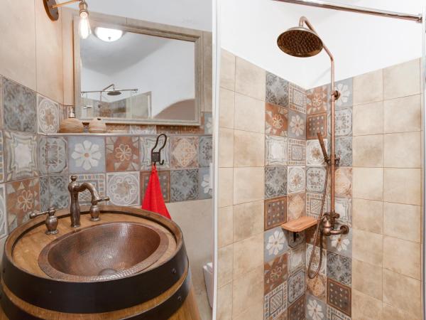 Krumlov Tower : photo 6 de la chambre chambre double lit king size