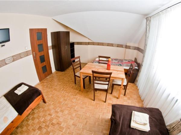 Noclegi ZŁOTA RYBKA : photo 1 de la chambre chambre triple