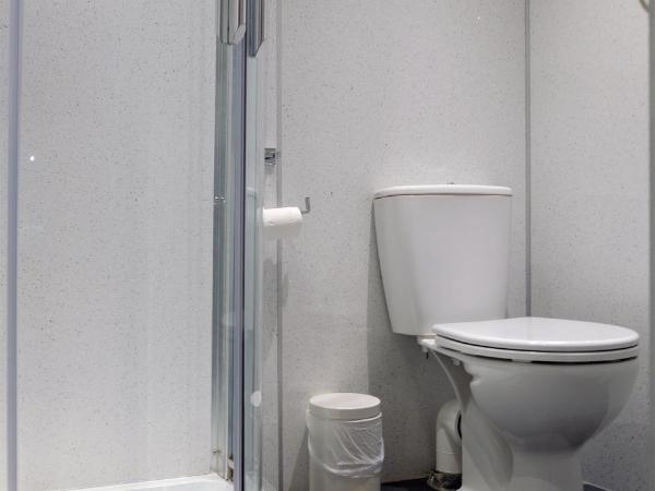 Regent House Hotel - City Centre Hotel : photo 7 de la chambre chambre quadruple