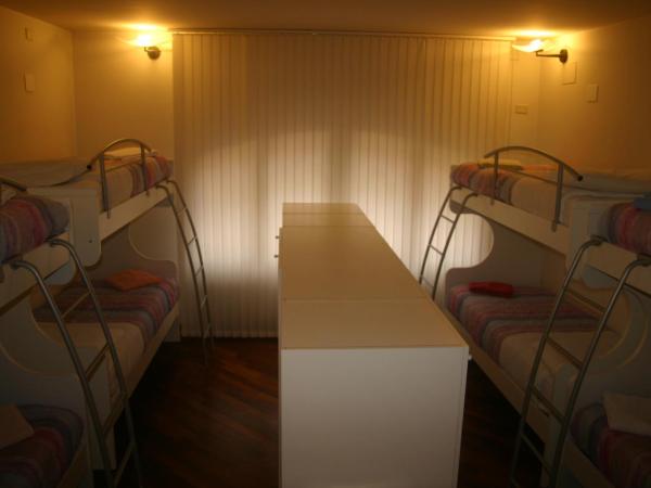 IL CASTELLO HOSTEL BOUTIQUE : photo 2 de la chambre lit dans dortoir mixte de 8 lits