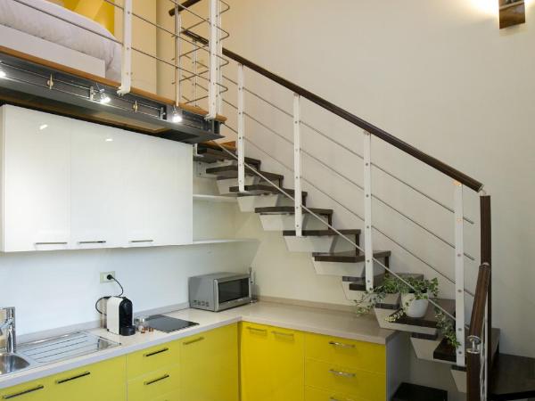 VERSOVERDE HOTEL Alzaia Naviglio Grande : photo 4 de la chambre appartement en duplex - vue sur naviglio (2 adultes)