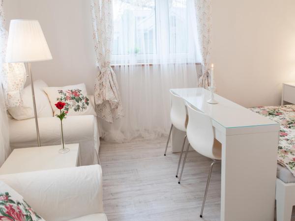 4 Couples & 4 Friends Hostel : photo 5 de la chambre chambre double