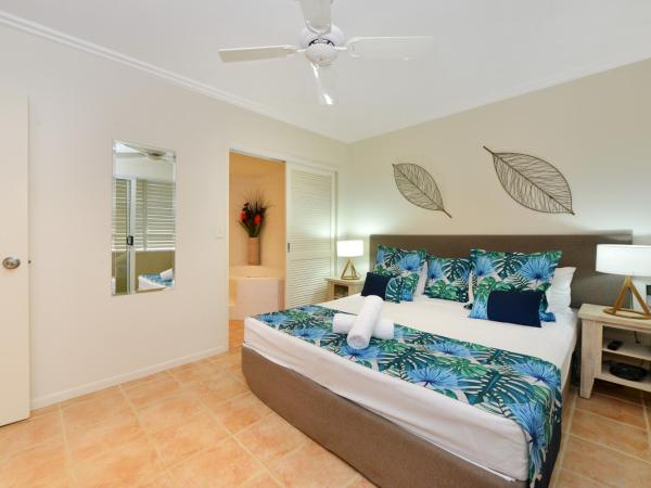 Cayman Villas Port Douglas : photo 4 de la chambre villa 2 chambres :