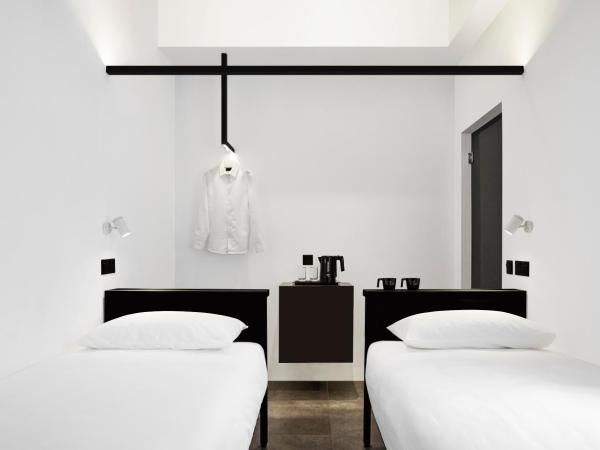 Hotel Mono : photo 1 de la chambre chambre lits jumeaux