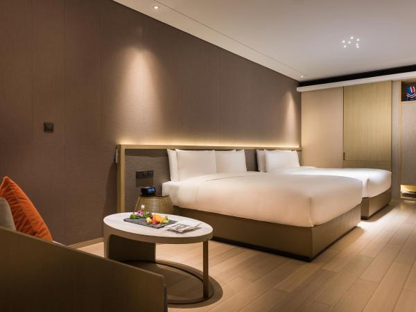 Novotel Shanghai Clover : photo 2 de la chambre studio familial