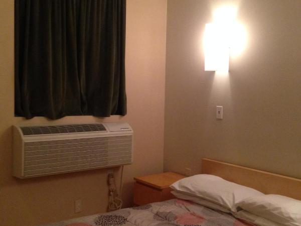 The Rex Hotel Jazz & Blues Bar : photo 1 de la chambre grande chambre standard avec lit double et salle de bains privative