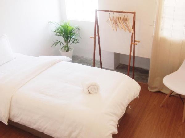 The Gatherings Place : photo 7 de la chambre chambre triple - vue sur ville