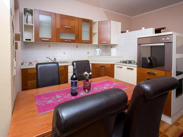 Villa Valentina : photo 1 de la chambre comfort one-bedroom apartment apartment with balcony