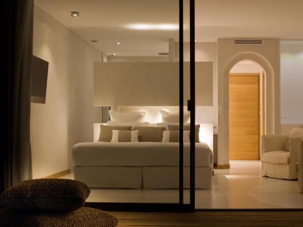 Hôtel Cala di Greco : photo 3 de la chambre suite prestige 42 m² avec piscine privée - vue sur mer