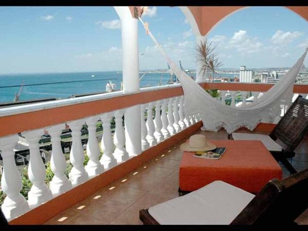 Bed & breakfast Villa Carmo : photo 8 de la chambre chambre quadruple - vue sur mer