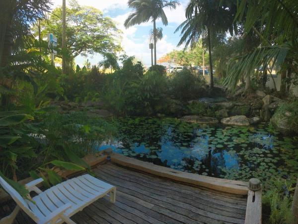 181 The Esplanade : photo 5 de la chambre appartement 2 chambres au rez-de-chaussée (connexion wi-fi gratuite) - vue sur jardin