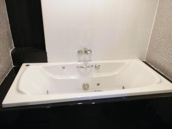 Hotel De Nara-SHA Extra Plus : photo 6 de la chambre chambre double avec baignoire spa