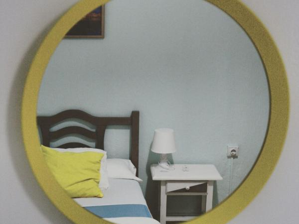 Pensión Cádiz : photo 9 de la chambre chambre simple standard avec salle de bains commune