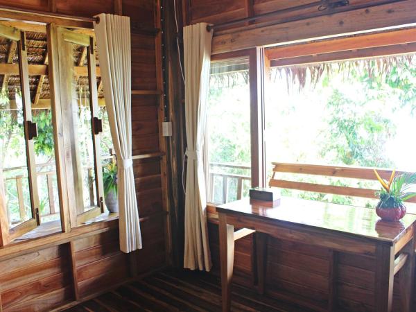 Phi Phi Phu Chalet Resort : photo 5 de la chambre bungalow deluxe 