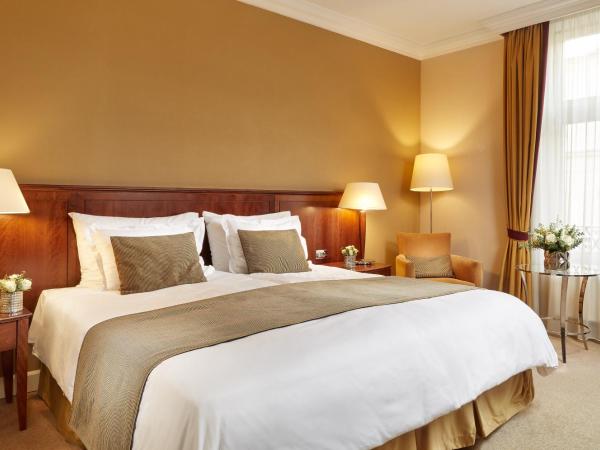 Corinthia Budapest : photo 2 de la chambre chambre lit king-size supérieure