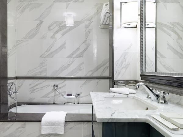 Corinthia Budapest : photo 4 de la chambre suite exécutive avec accès au spa royal et au salon exécutif