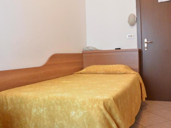 Hotel Mignon : photo 2 de la chambre chambre simple