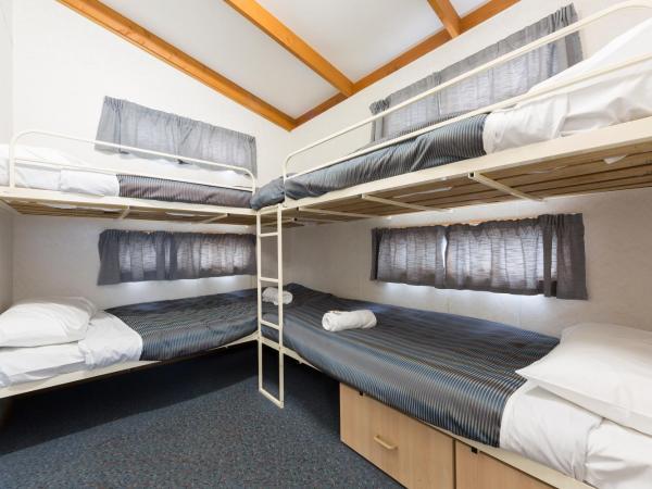 Alivio Tourist Park Canberra : photo 6 de la chambre wattle glen cabin (2 bedroom)