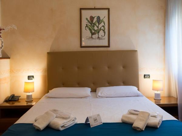 Hotel Lombardia : photo 6 de la chambre chambre double