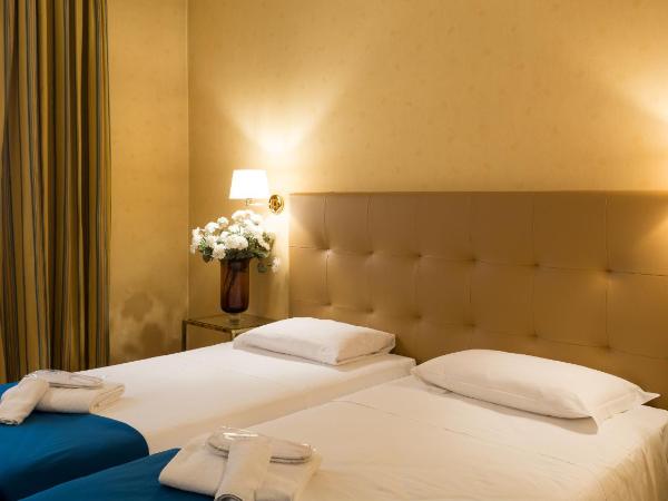Hotel Lombardia : photo 3 de la chambre chambre lits jumeaux