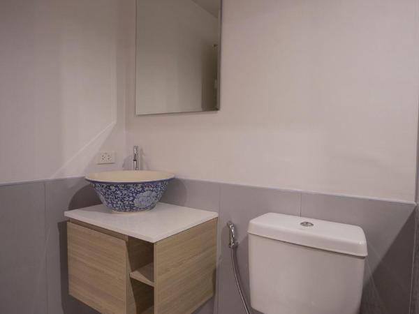 Vera Nidhra - Self check-in after 6pm : photo 6 de la chambre chambre double standard - sans fenêtre