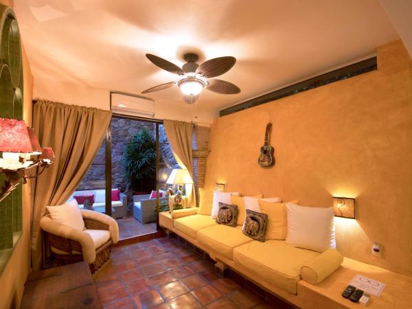 Villa Lola - Adults Only : photo 3 de la chambre chambre deluxe avec 2 lits queen-size