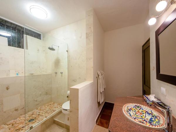 Villa Lola - Adults Only : photo 4 de la chambre chambre deluxe avec 2 lits queen-size