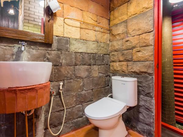 Classic Malay House in KL City Centre : photo 7 de la chambre loft familial