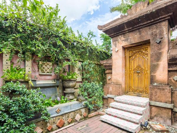 Classic Malay House in KL City Centre : photo 2 de la chambre chambre familiale avec salle de bains - rez-de-chaussée
