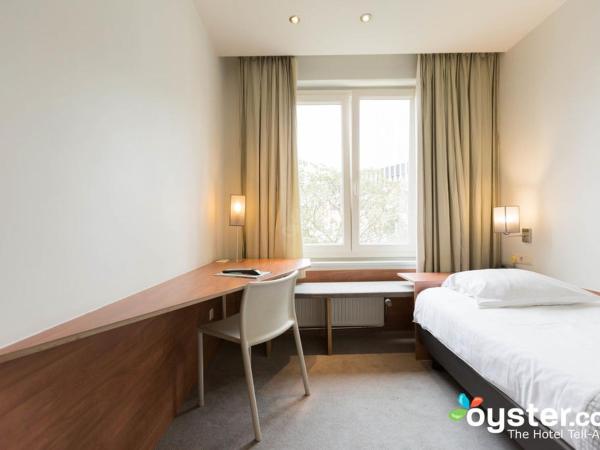 Hotel Du Congres : photo 4 de la chambre chambre simple