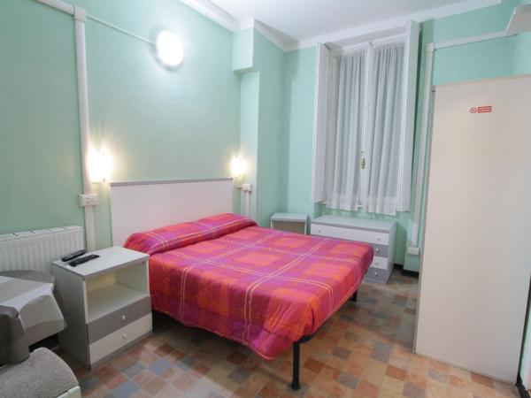 Hotel Barone : photo 8 de la chambre chambre double ou lits jumeaux avec douche