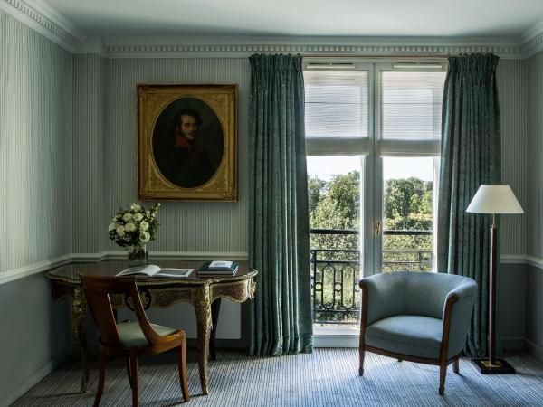 Hôtel Brighton - Esprit de France : photo 3 de la chambre suite junior - vue sur paris