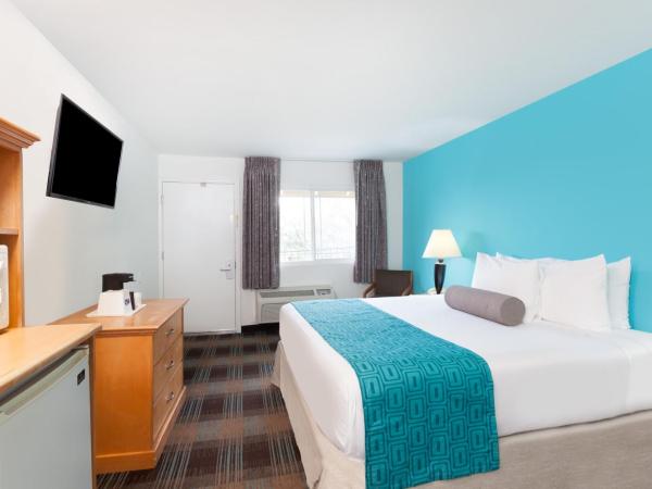 Howard Johnson by Wyndham San Diego Hotel Circle : photo 8 de la chambre chambre lit king-size