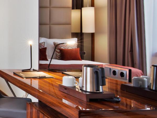 TURIM Marques Hotel : photo 4 de la chambre chambre double supérieure