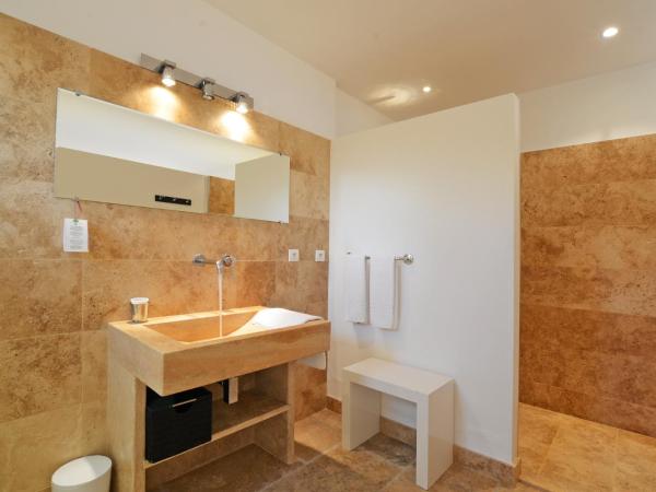 Chambres d'Hôtes Bianca Casa : photo 4 de la chambre chambre luxe