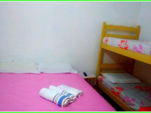 Hospedaria Praia e Sol : photo 4 de la chambre chambre quadruple Économique