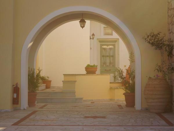 Annabelle Beach Resort : photo 3 de la chambre villa