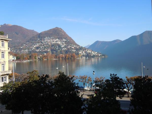 Swiss Lodge Nassa Garni : photo 3 de la chambre chambre lits jumeaux standard - vue sur lac