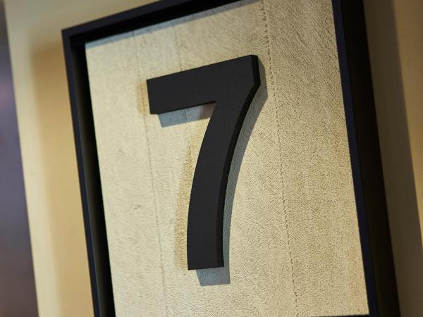 Hotel Bilbao Plaza : photo 8 de la chambre chambre double de luxe avec terrasse