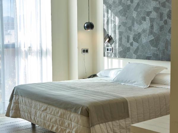 Hotel Bilbao Plaza : photo 2 de la chambre chambre double ou lits jumeaux avec vue