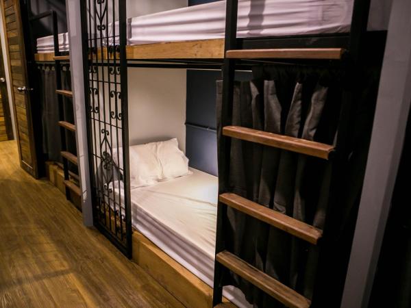 Silom Space Hostel : photo 3 de la chambre lit dans dortoir pour femmes de 6 lits