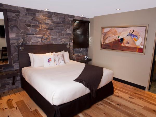 Hotel du Vieux Quebec : photo 7 de la chambre chambre lit king-size supérieure
