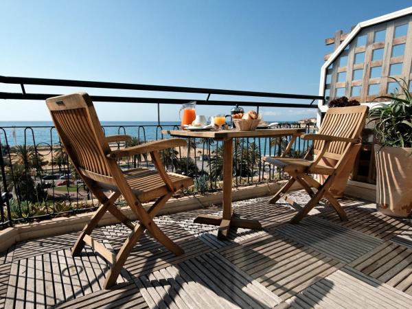Hotel Napoléon : photo 6 de la chambre chambre double avec balcon - vue sur mer