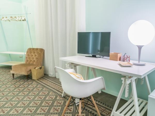 B&B 4 ELEMENTI CATANIA : photo 3 de la chambre chambre deluxe