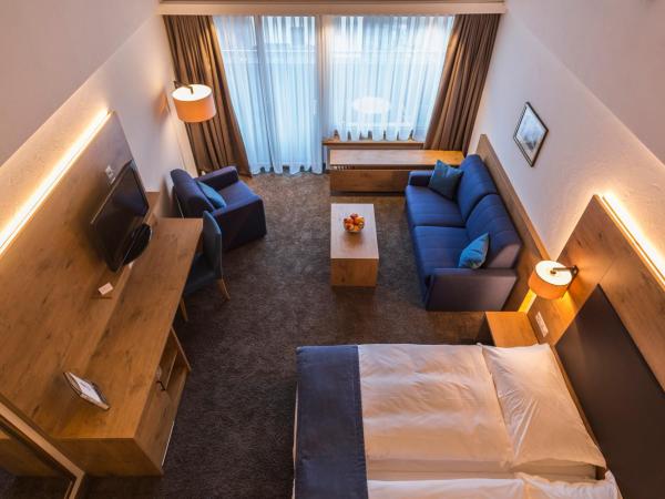 Alpen Resort & Spa : photo 4 de la chambre chambre familiale panoramique - vue sur mont cervin