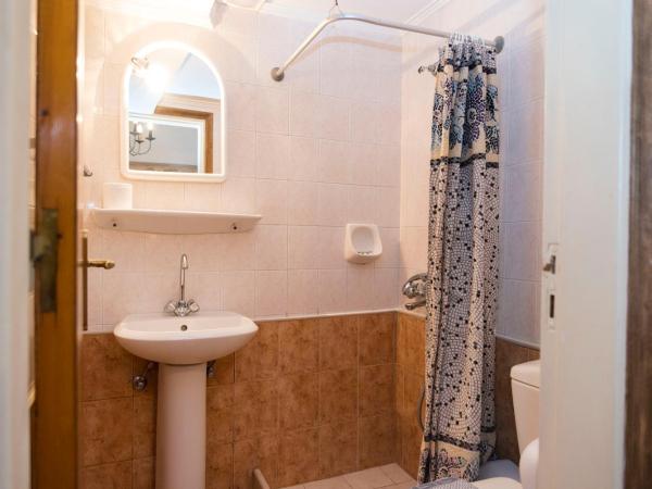 Spot Hotel : photo 7 de la chambre chambre 5 au 1er Étage 