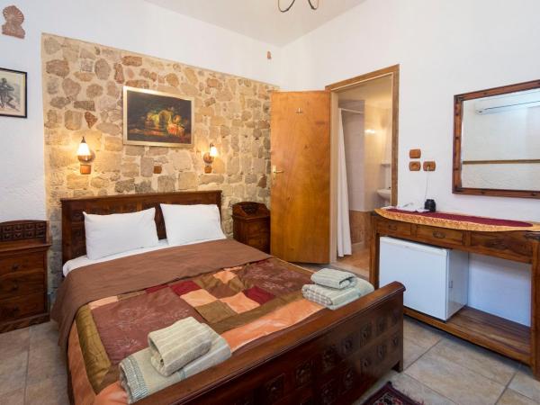 Spot Hotel : photo 1 de la chambre chambre 7 au 1er Étage 